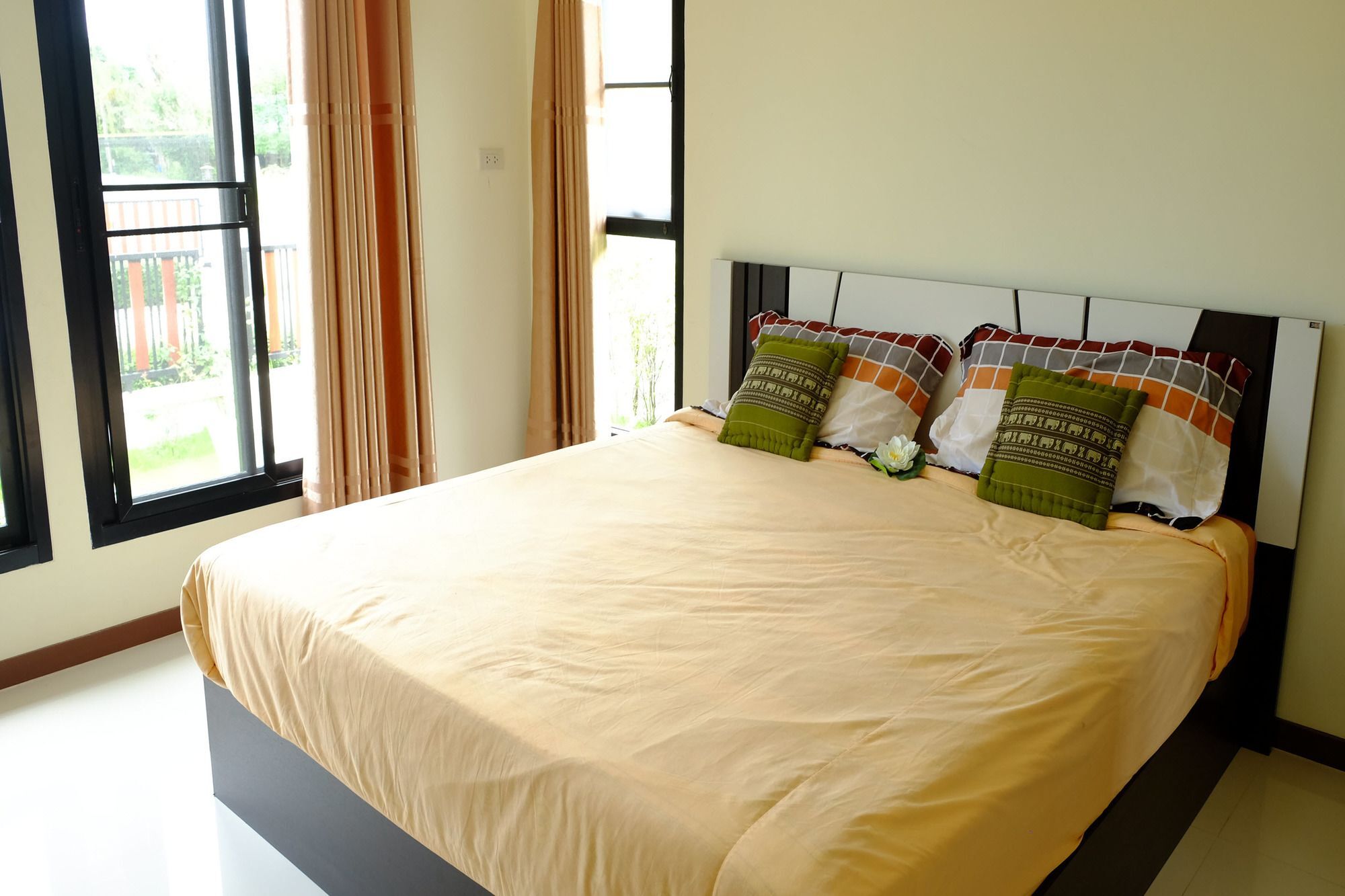 Ban Sumalai Hotel Районг Екстериор снимка